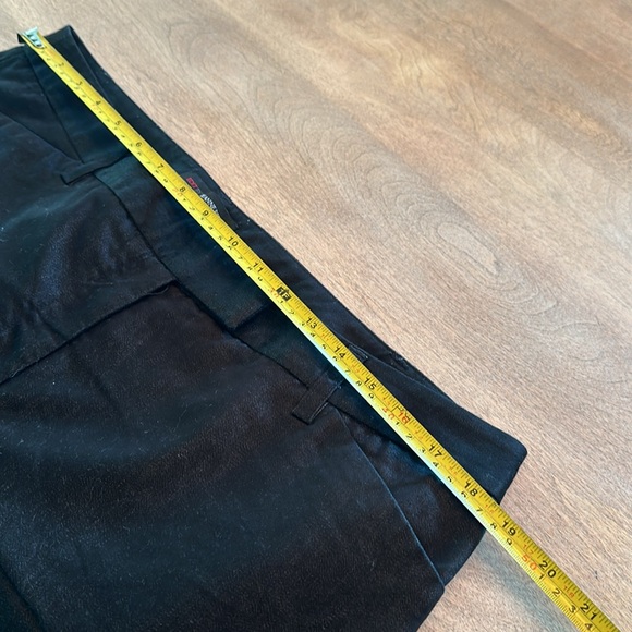 Jeanie Becker cotton Bermuda shorts - Picture 5 of 9